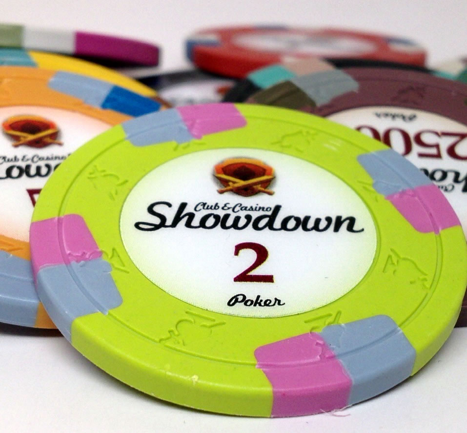Showdown Poker Chips Set - 500 Heavyweight (13.5-Gram) Clay Composite Chips  with Aluminum Case - Professional Casino Supplies, Kits, Holders, 