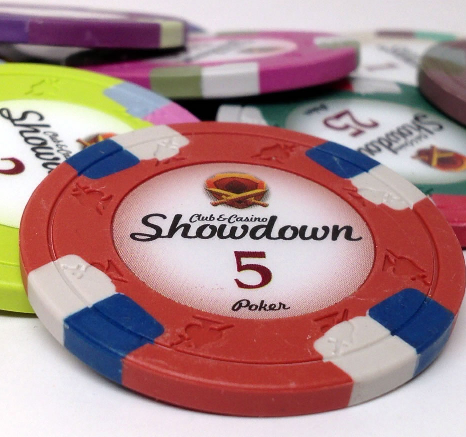 Showdown Poker Chips Set - 500 Heavyweight (13.5-Gram) Clay Composite Chips  with Aluminum Case - Professional Casino Supplies, Kits, Holders, 